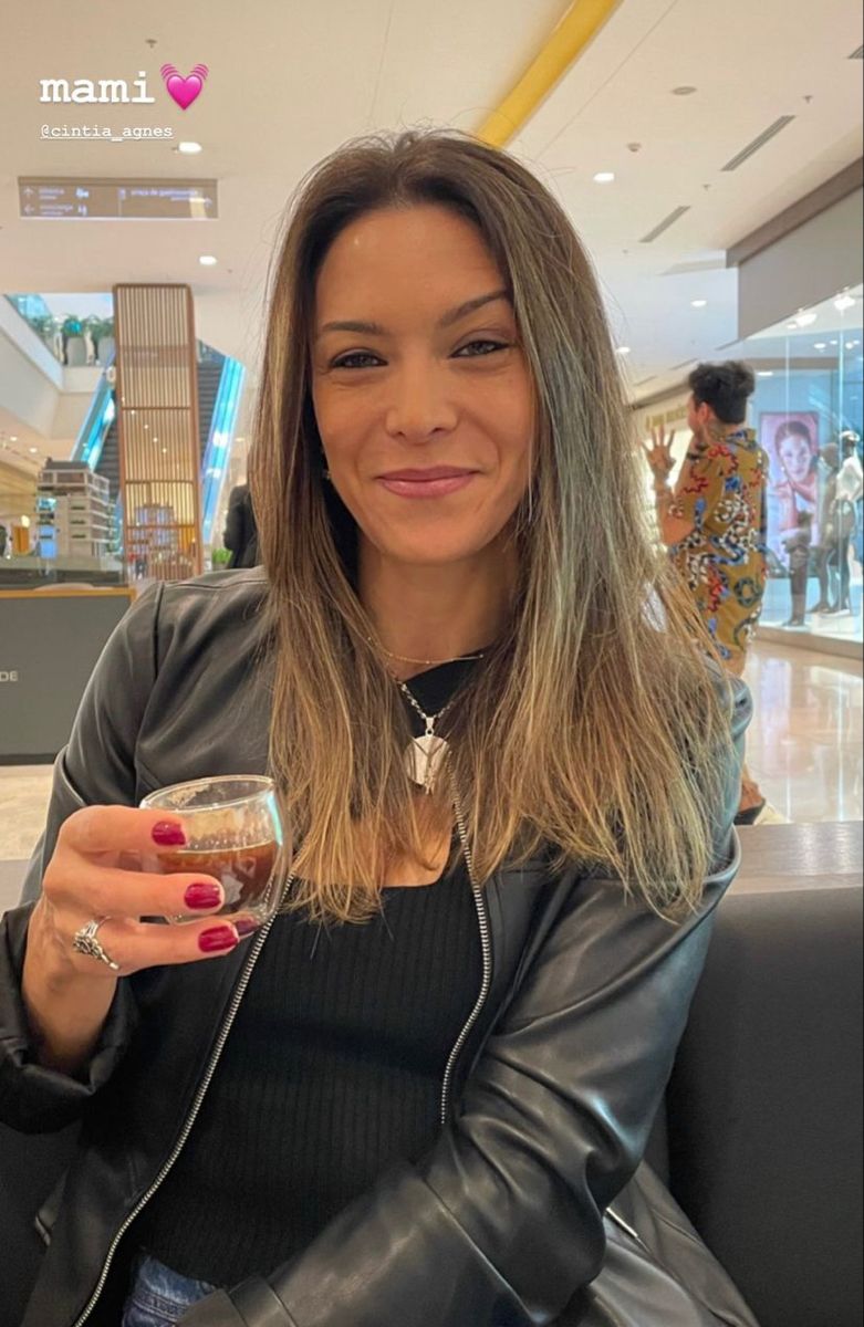 Reply profile picture